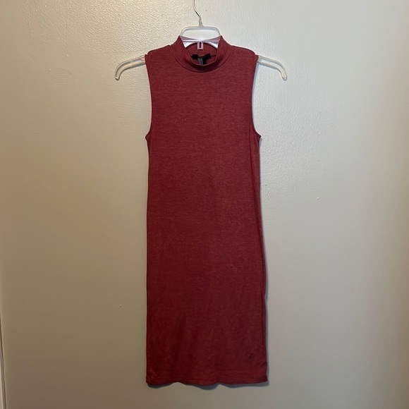 Forever 21 Sleeveless Mock Neck Mid Length Ribbed, Maroon, Size Medium - Picture 2 of 6